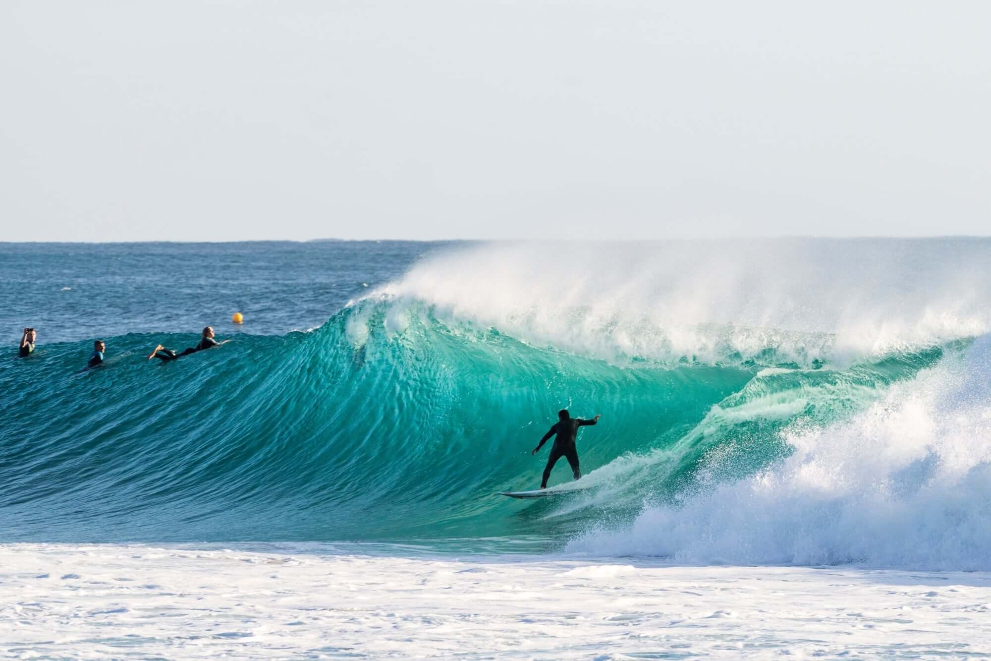 Wave tracker. Голд Кост серфинг. Rainbow Bay Australia.